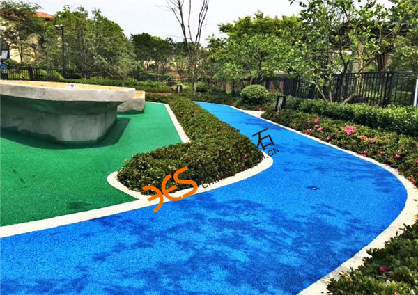 彩色透水混凝土.jpg 彩色透水混凝土.jpg