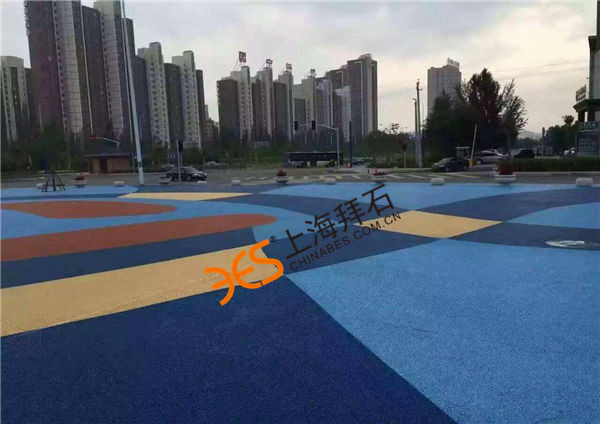 彩色混凝土路面.jpg 彩色混凝土路面.jpg