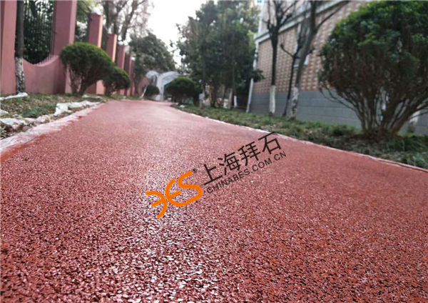 彩色混凝土路面.jpg 彩色混凝土路面.jpg